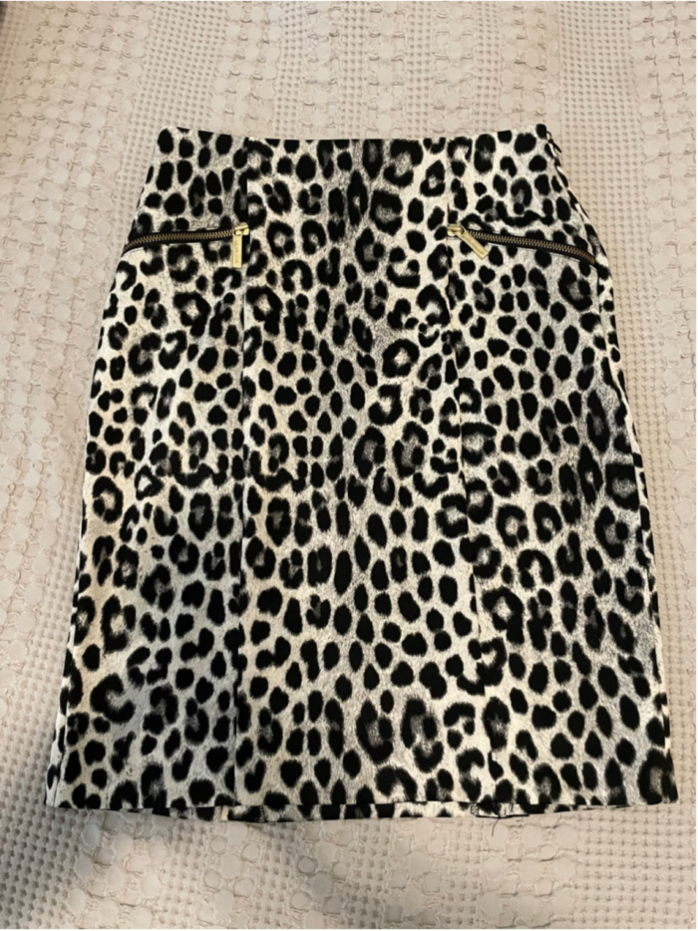 Women's Michael Kors Leopard Print Mini Skirt, Size 2, Black and White
